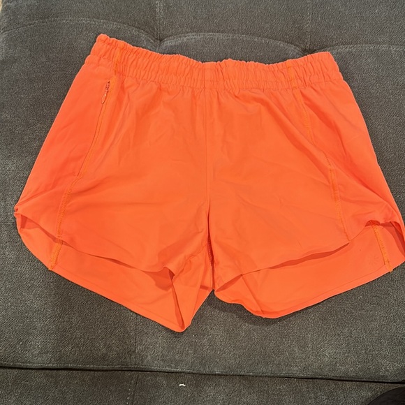 Athleta Girl Heart the Hustle 2.5" Orange Short lined - Picture 4 of 11